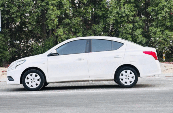 Nissan Sunny - Image 3